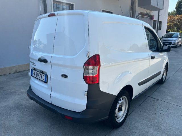 Ford Transit Courier 1.5 TDCi 75CV Van Entry - foto 4 di 4