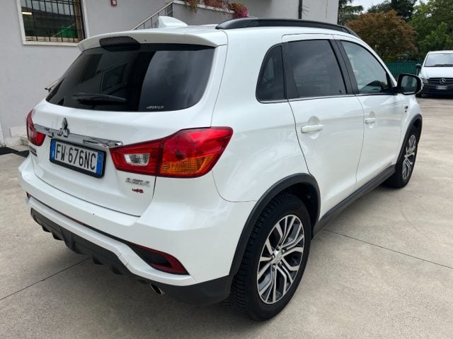 Mitsubishi ASX 1.6 DI-D 114 CV 4WD Intense Navi - foto 4 di 4