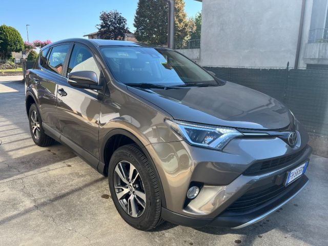 Toyota RAV 4 MY23 RAV4 2.0 D-4D 2WD Business - foto 3 di 15