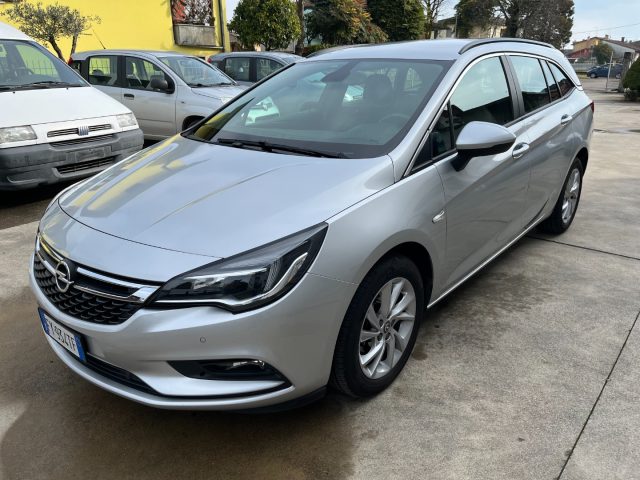 Opel Astra 1.6 CDTi 110CV Business NAVI SENSORI PARK usato a NOGAROLE ROCCA