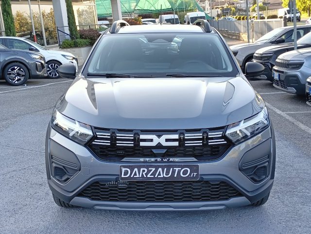 Dacia Sandero Stepway 1.0 TCe ECO-G Essential - foto 2 di 4