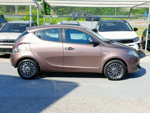 Lancia Ypsilon 1.3 MJT 16V 95 CV 5 porte S&S Elle - foto 4 di 4