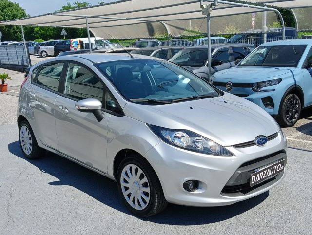 Ford Fiesta + 1.2 60CV 5 porte - foto 3 di 4