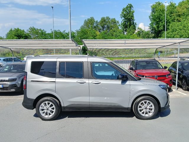 Ford Tourneo Courier 1.0 EcoBoost Titanium - foto 4 di 4