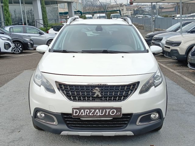 Peugeot 2008 BlueHDi 100 Allure - foto 2 di 4