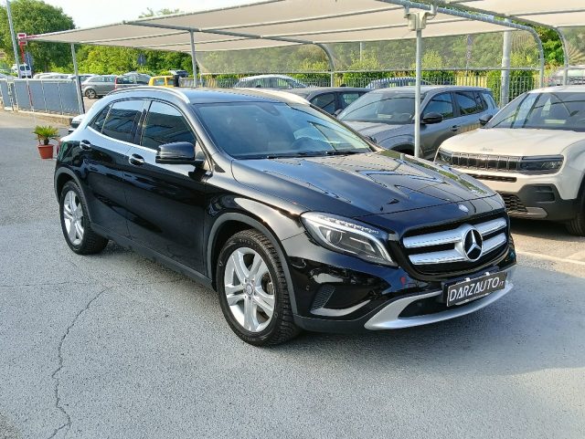 Mercedes-Benz GLA 200 d Sport - foto 3 di 4
