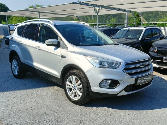 Ford Kuga 1.5 TDCI 120 CV S&S 2WD Powershift Business - foto 3 di 4