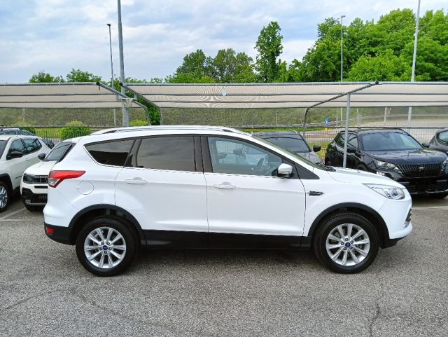 Ford Kuga 2.0 TDCI 150 CV S&S 4WD Titanium - foto 3 di 4