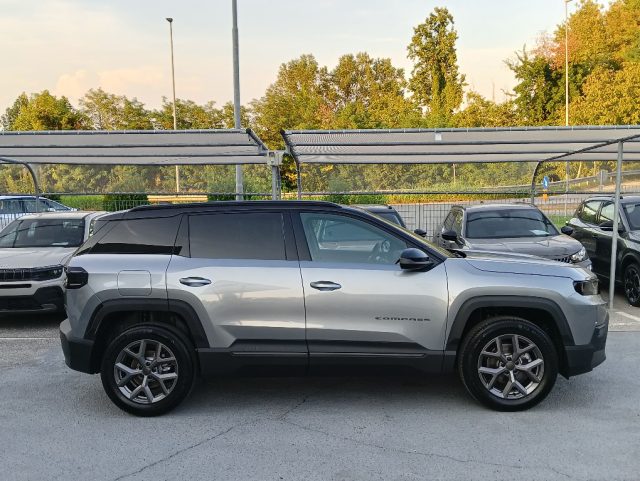 Jeep Compass 1.2 turbo e-hybrid mhev Summit fwd 145cv edct6 - foto 4 di 33