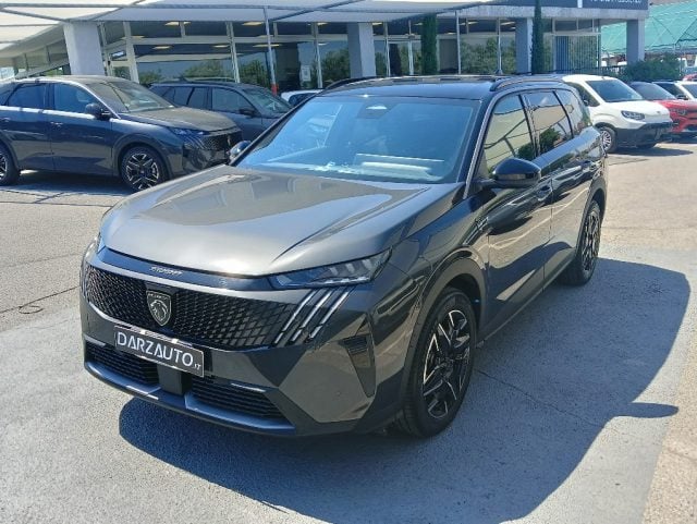 Peugeot 5008 GT Hybrid 145 e-DCS6 7 Posti + Pack, del 2026, in vendita a Desenzano Del Garda (BS)