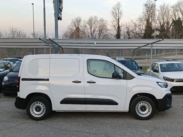 Fiat Doblo Portata 10QLi 1.5 BlueHdi 100CV L1 3 Posti Van - foto 4 di 4