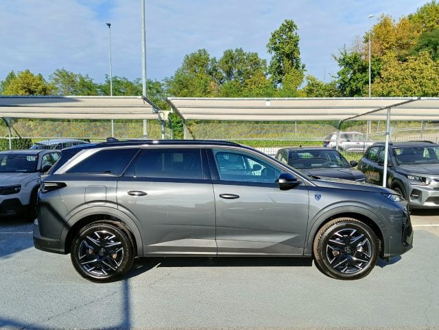 Peugeot 5008 GT Hybrid 145 e-DCS6 7 Posti + Pack - foto 4 di 4