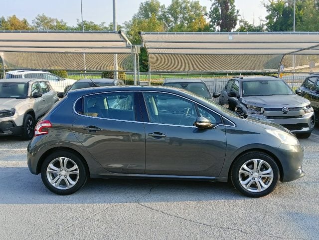 Peugeot 208 Allure 1.2 VTi 82 CV 5 porte - foto 4 di 4