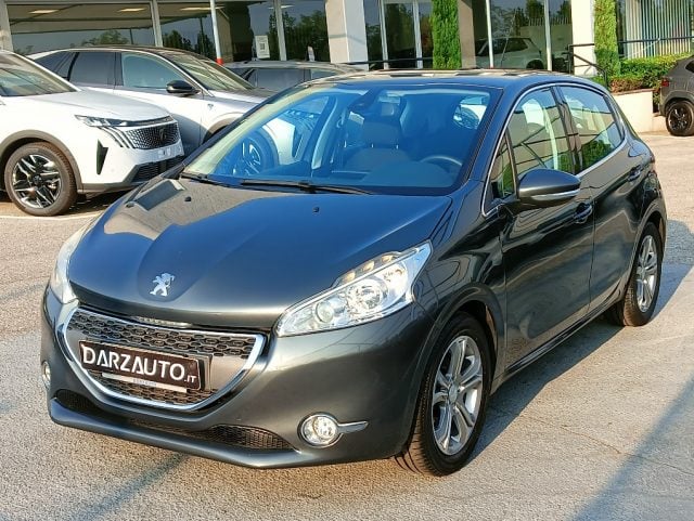Peugeot 208 Allure 1.2 VTi 82 CV 5 porte, del 2013, 63.000 km, in vendita a Desenzano Del Garda (BS)