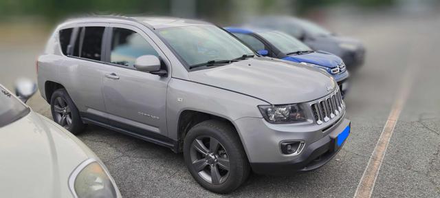 Jeep Compass 2.2 CRD North 2WD NAVI-PELLE-XENO!!! - foto 2 di 4