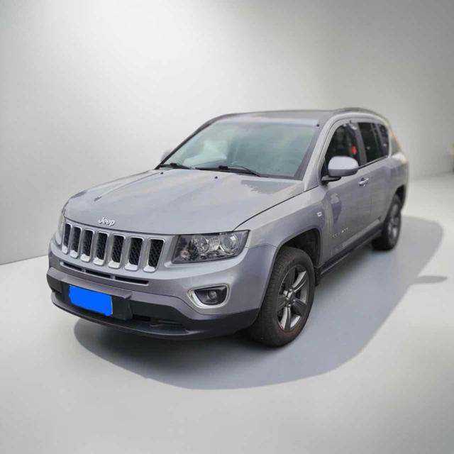 Jeep Compass 2.2 CRD North 2WD NAVI-PELLE-XENO!!! usato a TORINO