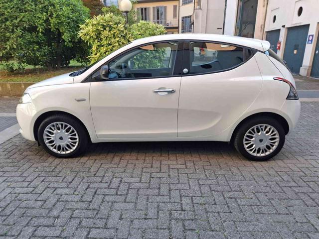 Lancia Ypsilon 1.2 69 CV 5 porte GPL Ecochic Gold - foto 3 di 4