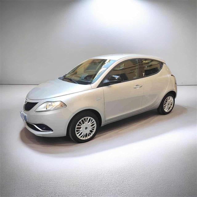 Lancia Ypsilon 1.2 69 CV 5 porte Gold usato a TORINO