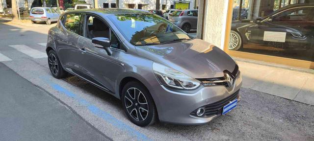 Renault Clio TCe 12V 90CV Start&Stop 5 porte Energy Intens - foto 2 di 19