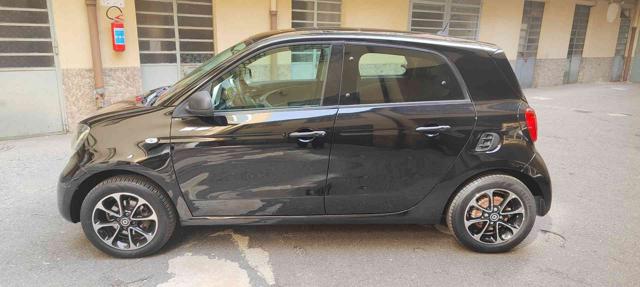 smart forFour 70 1.0 Passion TETTO PANORAMA!!! - foto 3 di 4