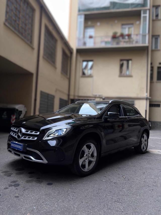Mercedes-Benz GLA 180 d Sport PELLE-LED-NAVI!!!! - foto 2 di 4