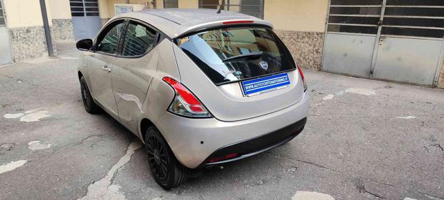 Lancia Ypsilon 1.2 69 CV 5 porte Elefantino - foto 4 di 4