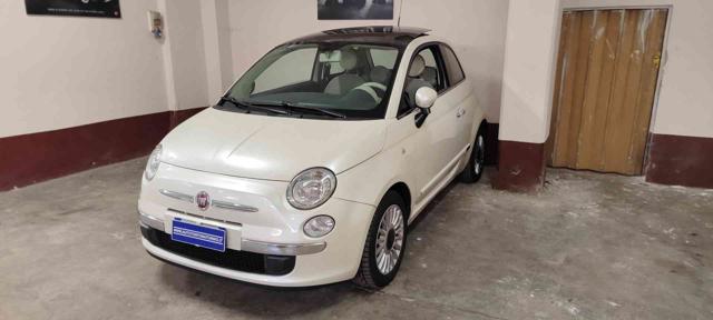 Fiat 500 1.2 Lounge TETTO APRIBILE!!!!!, del 2010, 104.000 km, in vendita a Torino (TO)