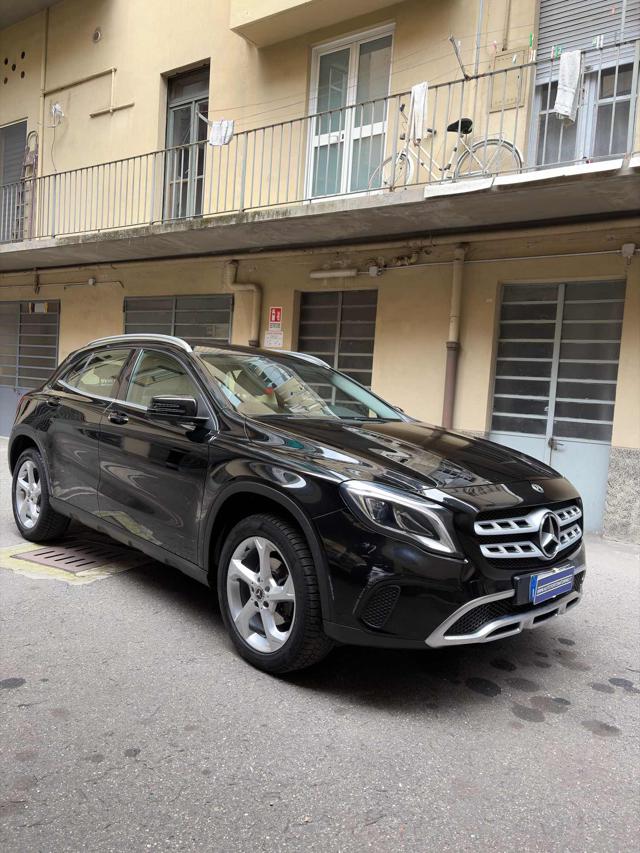 Mercedes-Benz GLA 180 d Sport PELLE-LED-NAVI!!!! - foto 4 di 4