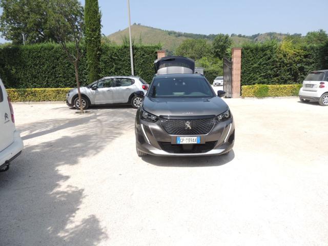 Peugeot 2008 BlueHDi 130 S&S EAT8 Allure Pack usato a QUARTO