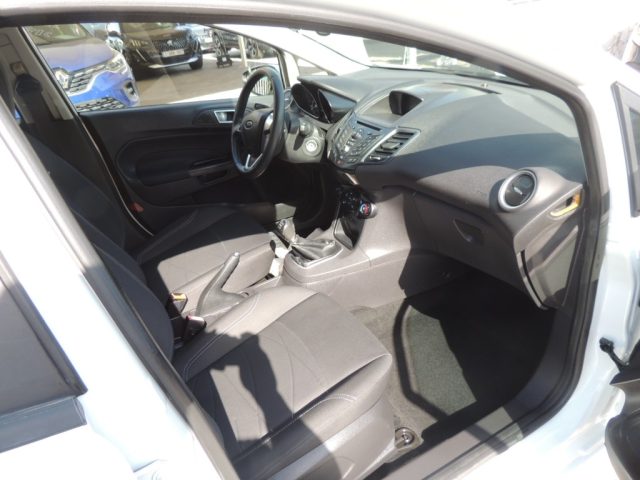 Ford Fiesta 1.5 TDCi 75CV 5 porte Business - foto 4 di 4