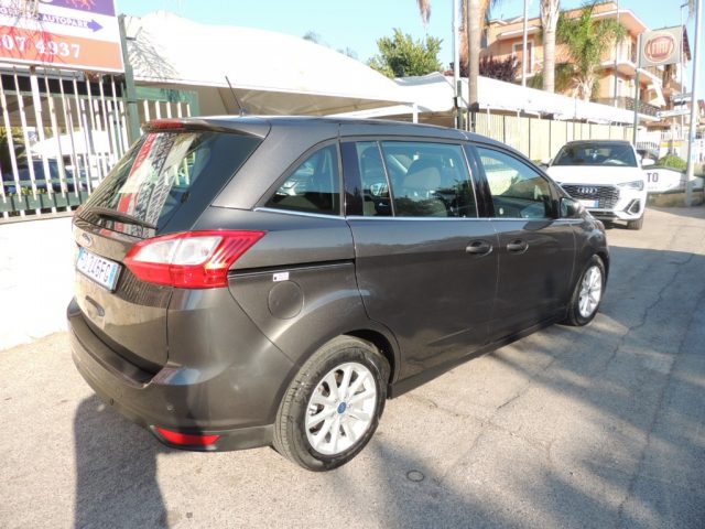 Ford C-Max 7 1.5 TDCi 120CV Start&Stop Titanium - foto 4 di 4