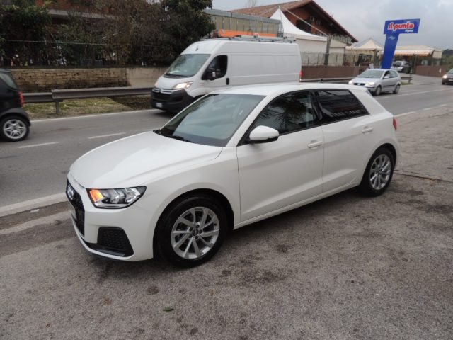 Audi A1 citycarver 25 TFSI - foto 3 di 4