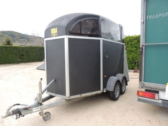 AC Ace carrello trasporto cavalli usato a QUARTO