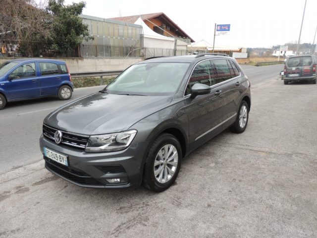 Volkswagen Tiguan 2.0 TDI SCR DSG Business BlueMotion Technology - foto 2 di 4