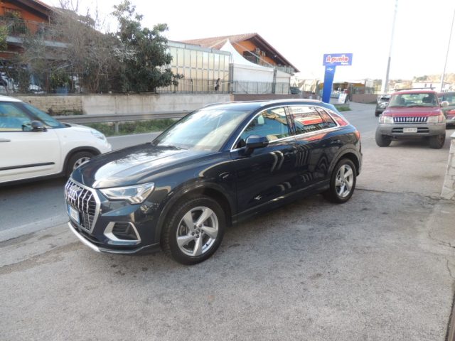 Audi Q3 40 TDI quattro S tronic Business Advanced usato a QUARTO