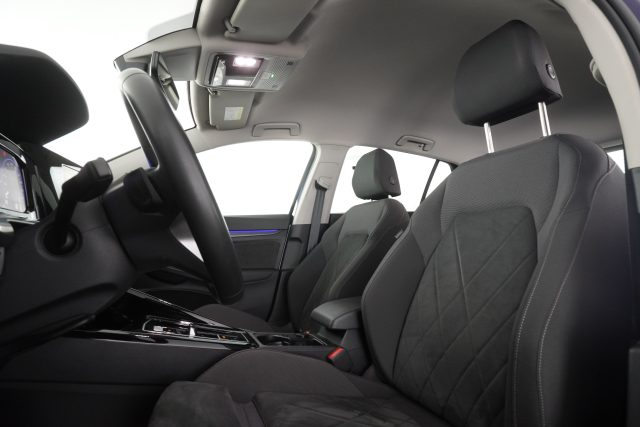Volkswagen Golf Golf 1.5 eTSI 130 CV EVO ACT DSG Style - foto 3 di 4
