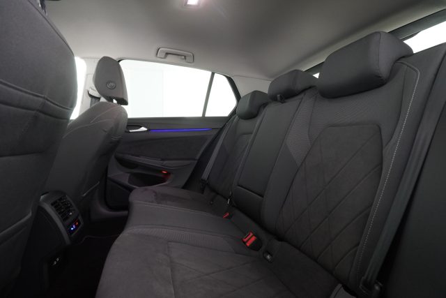 Volkswagen Golf Golf 1.5 eTSI 130 CV EVO ACT DSG Style - foto 4 di 4