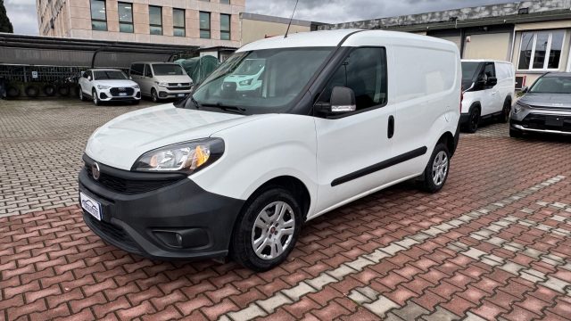Fiat Doblo 1.6 Mjet 105cv PC-TN CARGO LOUNGE 3 POSTI usato a SESTO FIORENTINO
