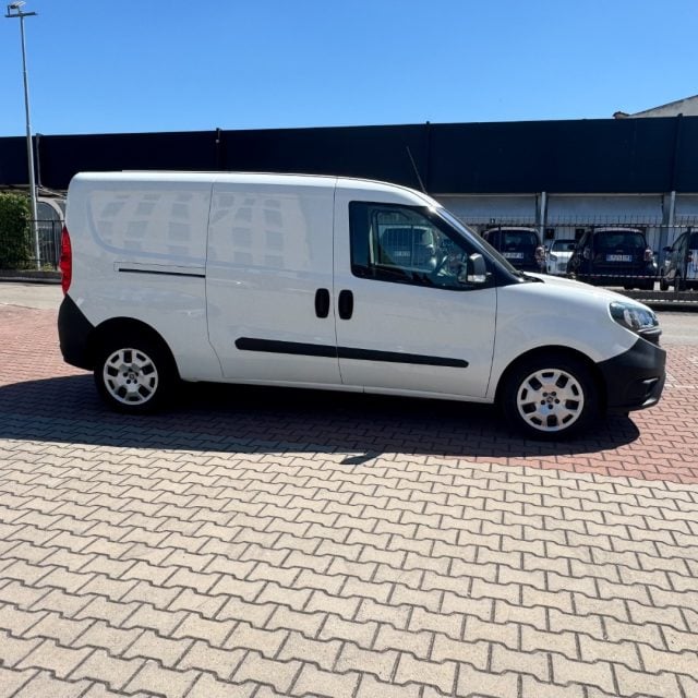 Fiat Doblo 1.6 Mjet 105cv S.&S. PL-TN CARGO MAXI LOUNGE usato a SESTO FIORENTINO