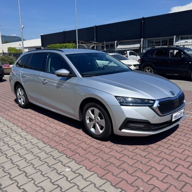 Skoda Octavia 2.0 TDI EVO SCR 150cv DSG WAGON EXECUTIVE, del 2023, 95.211 km, in vendita a Sesto Fiorentino (FI)