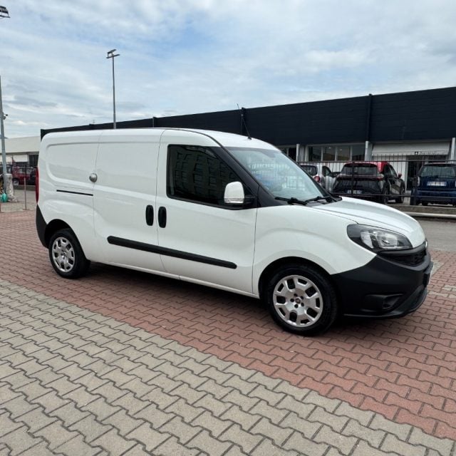 Fiat Doblo 1.6 Mjet 105cv S.&S. PL-TN CARGO MAXI 3 POSTI, del 2020, 75.269 km, in vendita a Sesto Fiorentino (FI)