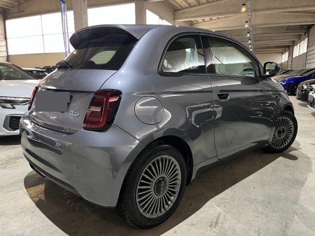 Fiat 500e Berlina 42 kWh Icon Navi/Telecam+Park/Sedili risca - foto 2 di 4