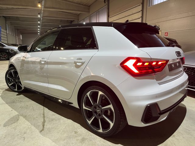 Audi A1 SPB 30TFSI Stronic S line/Identity Black/"18 Sline - foto 3 di 4