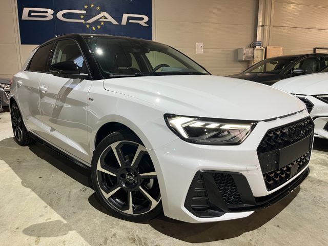 Audi A1 SPB 30TFSI Stronic S line/Identity Black/"18 Sline - foto 2 di 4