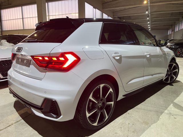Audi A1 SPB 30TFSI Stronic S line/Identity Black/"18 Sline - foto 4 di 4