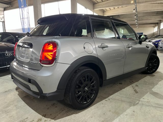 MINI Cooper 1.5 Cooper 136cv AUTOM. 5 porte /FULL LED/CAR PLAY - foto 3 di 4