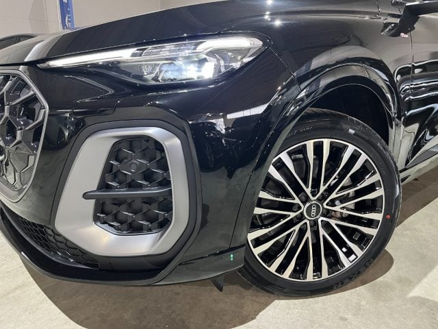 Audi Q5 SPB Sportback TDI 204CV mHEV+ S line 20" Sline - foto 4 di 4