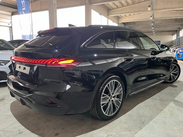 Audi A5 Avant TDI204cv mHEV Stronic S Line Black/"19 Sline - foto 4 di 4