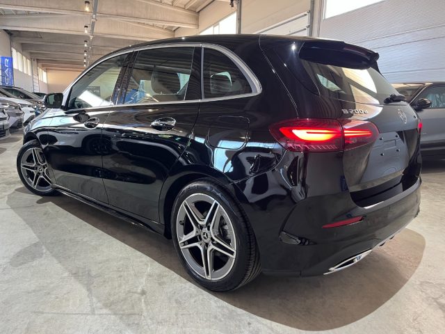 Mercedes-Benz B 200 d Autom. AMG Premium Plus NAVI/LED MULTIC/TELECAM - foto 3 di 4