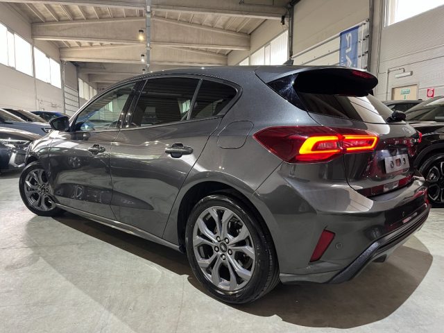 Ford Focus 1.5 EcoB. 120CV aut. 5p. ST-Line "17 STline /Navi/ - foto 3 di 4